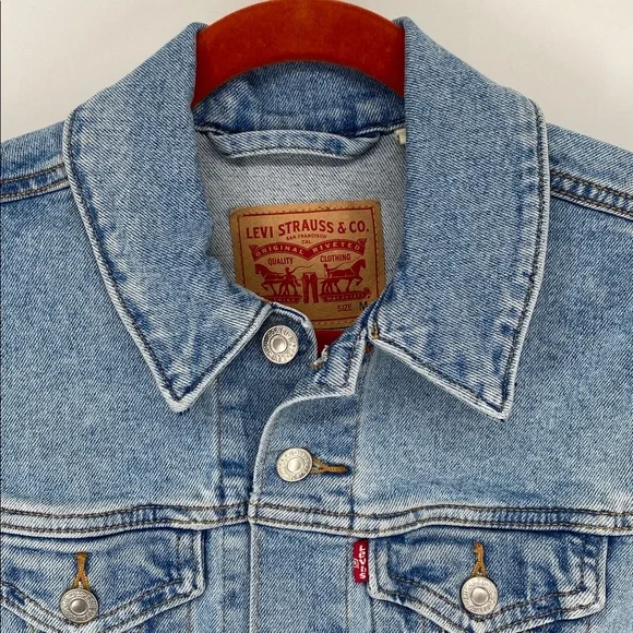Levi's Light Blue Denim Jacket Size Medium - Picture 2 of 11